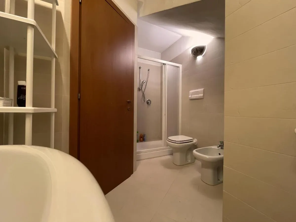 Entire Accommodation With Private Garden Near Milan And Lake Como - Free Parking - Family Friendly Seregno Apartment
